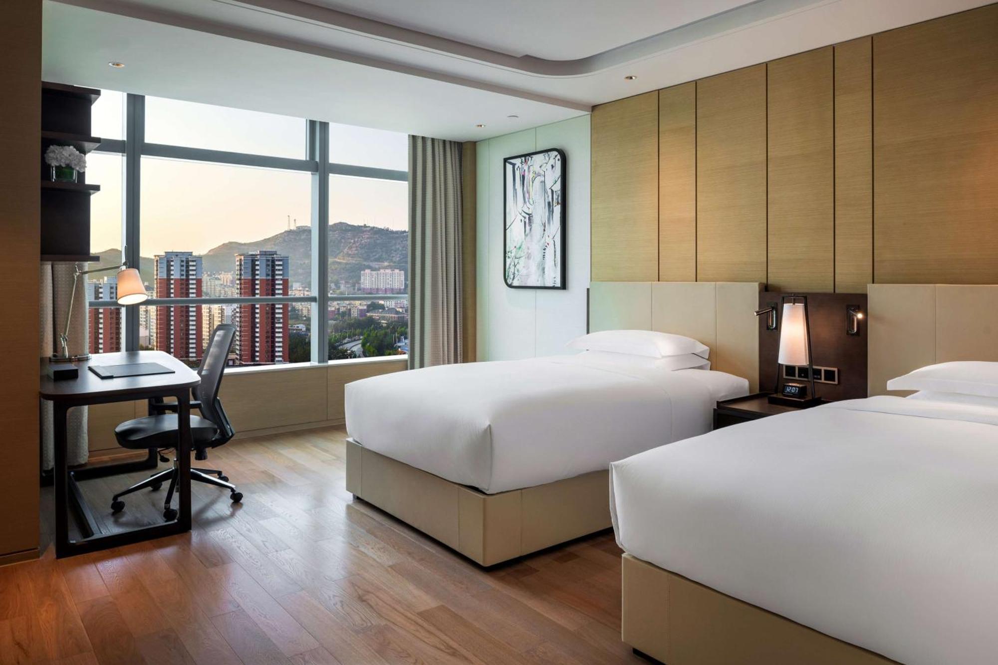 Hilton Jinan South Hotel & Residences Экстерьер фото