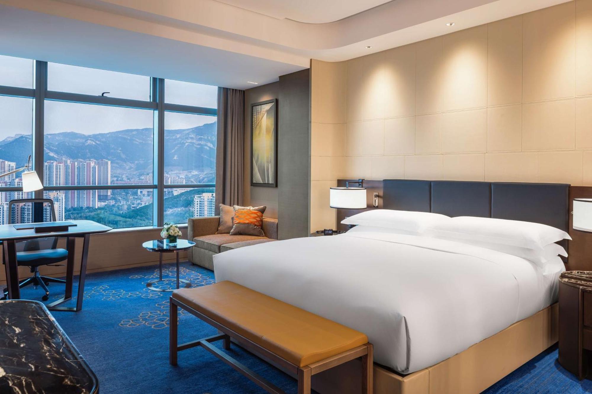 Hilton Jinan South Hotel & Residences Экстерьер фото