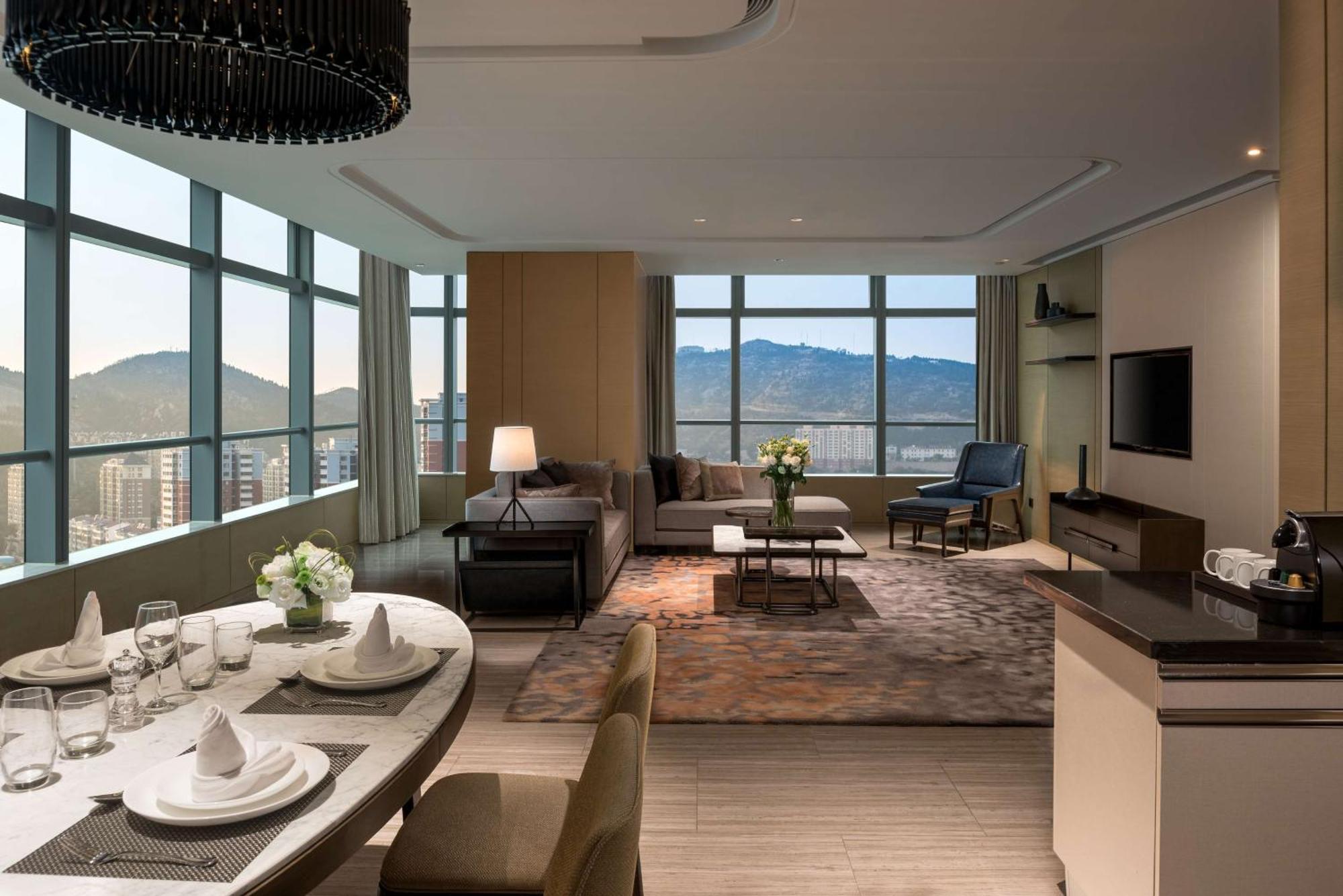 Hilton Jinan South Hotel & Residences Экстерьер фото