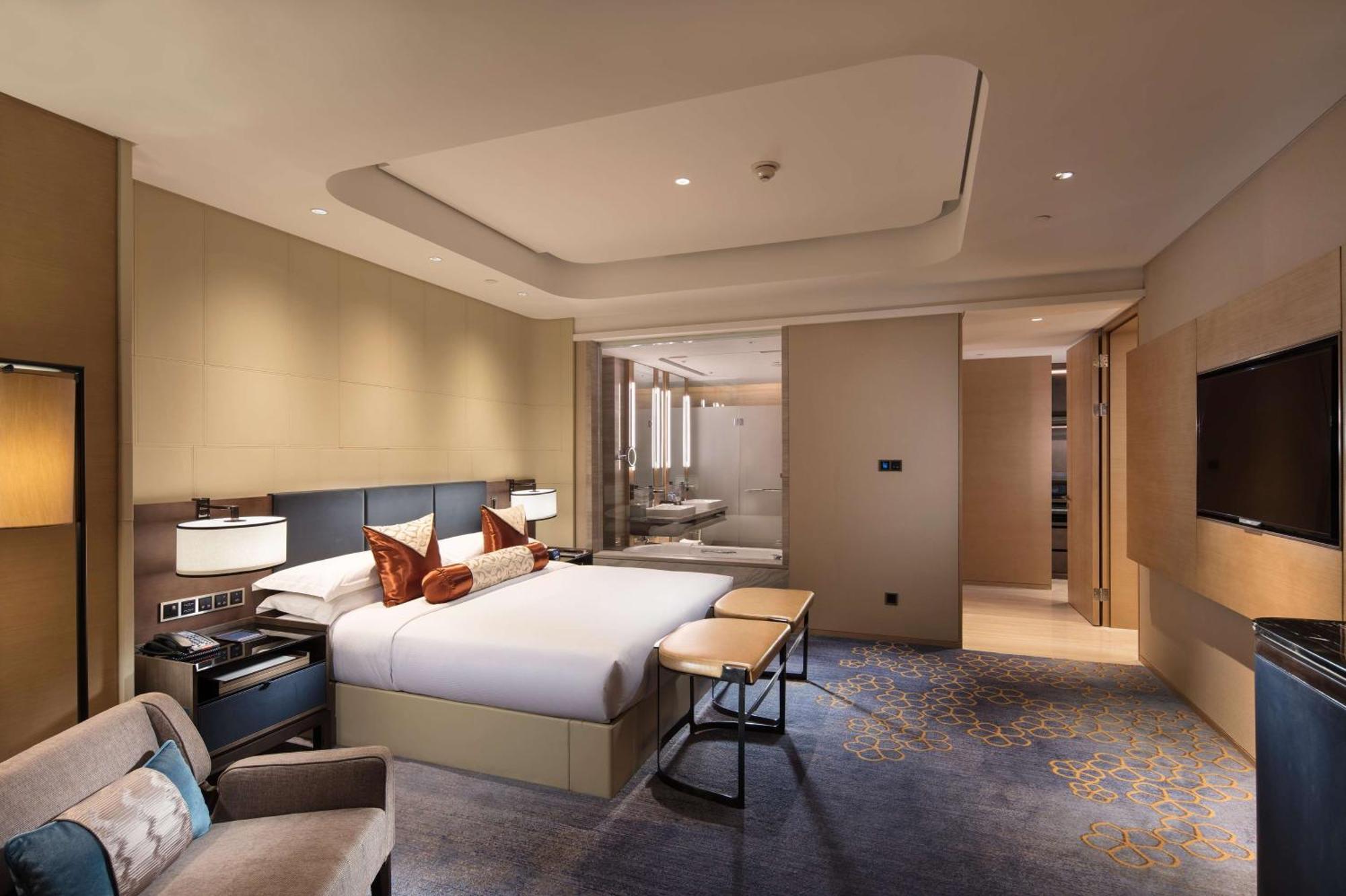 Hilton Jinan South Hotel & Residences Экстерьер фото
