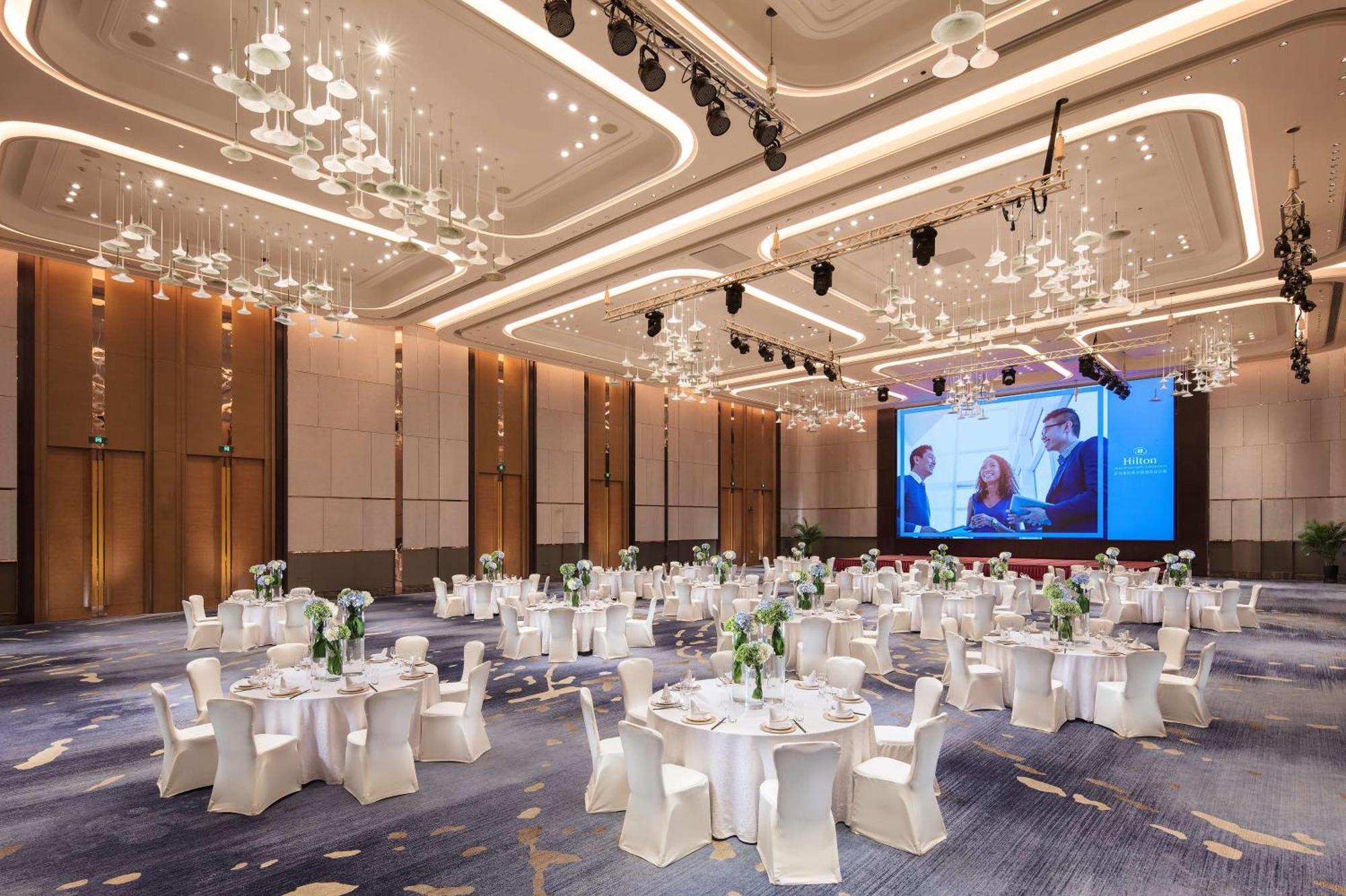 Hilton Jinan South Hotel & Residences Экстерьер фото