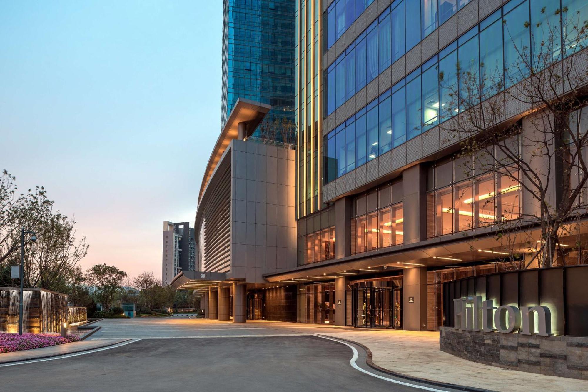 Hilton Jinan South Hotel & Residences Экстерьер фото