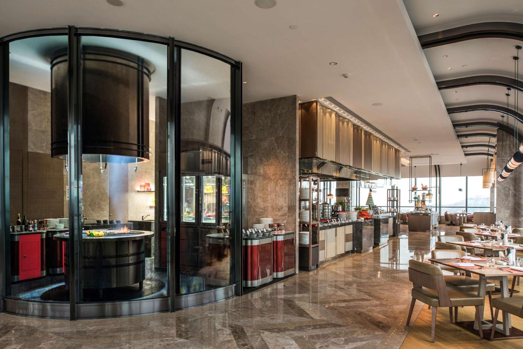 Hilton Jinan South Hotel & Residences Экстерьер фото